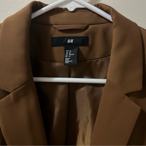 H&M SIZE MEDIUM - Picture 4 of 4